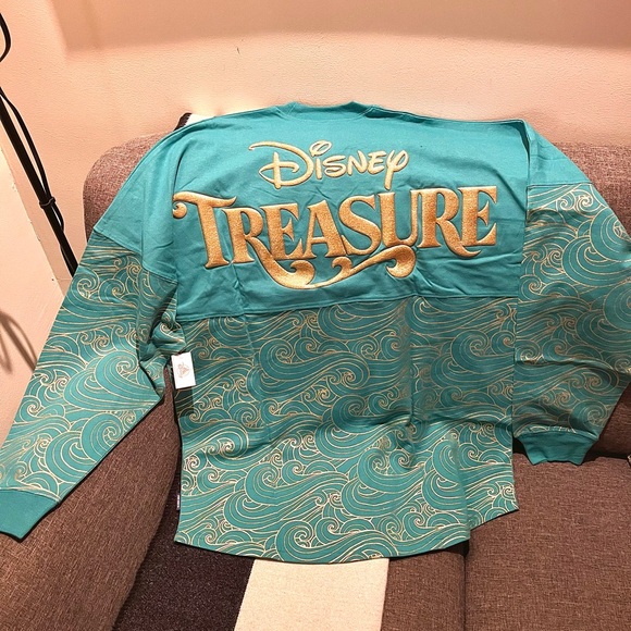 NWT Disney Cruiseline Treasure Spirit Jersey size medium. - Picture 1 of 3